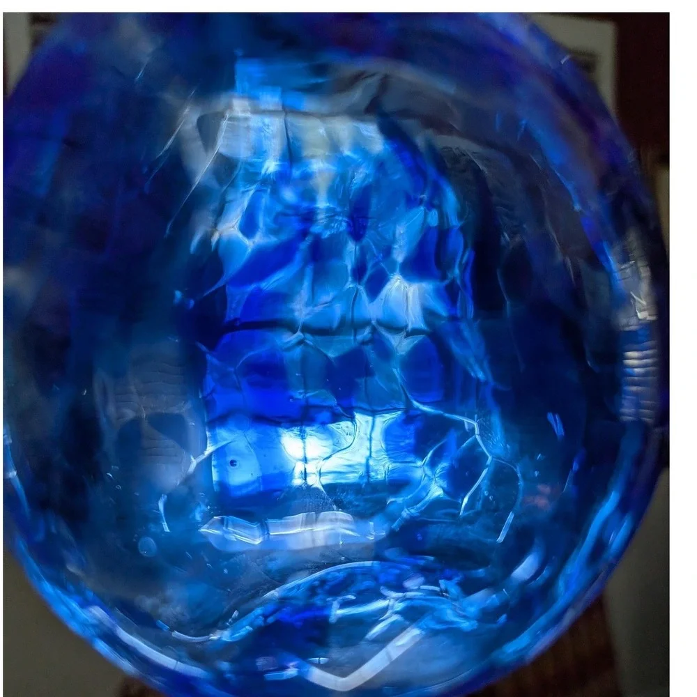 Hand Blown Art Glass Vase Blue Swirl Heart Shape Spout‎ Small Bud Vase Wedding